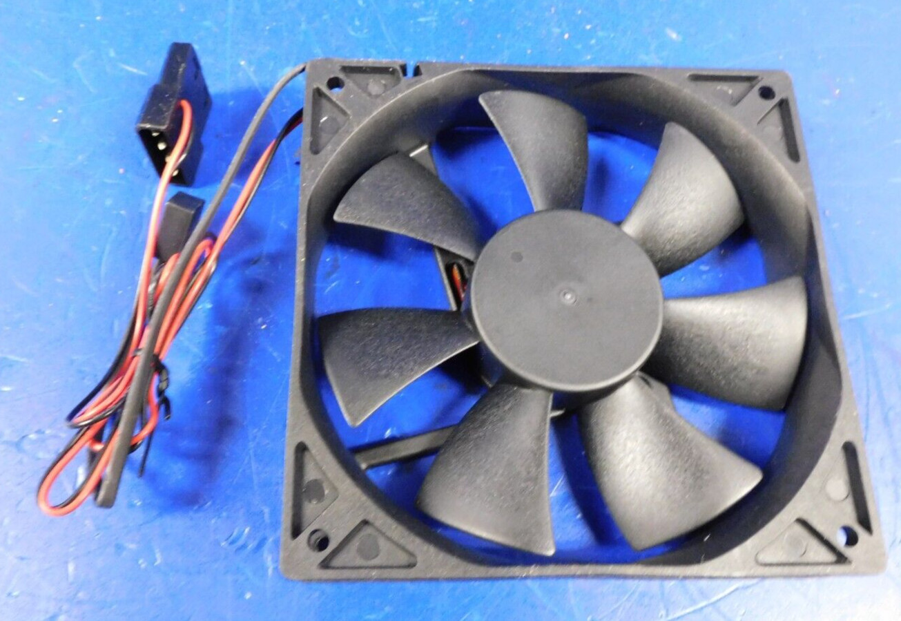 NEW Antec TriCool 120mm Computer PC Case FAN AT-12/SC 4-Pin 3-Speed Switch / BOX