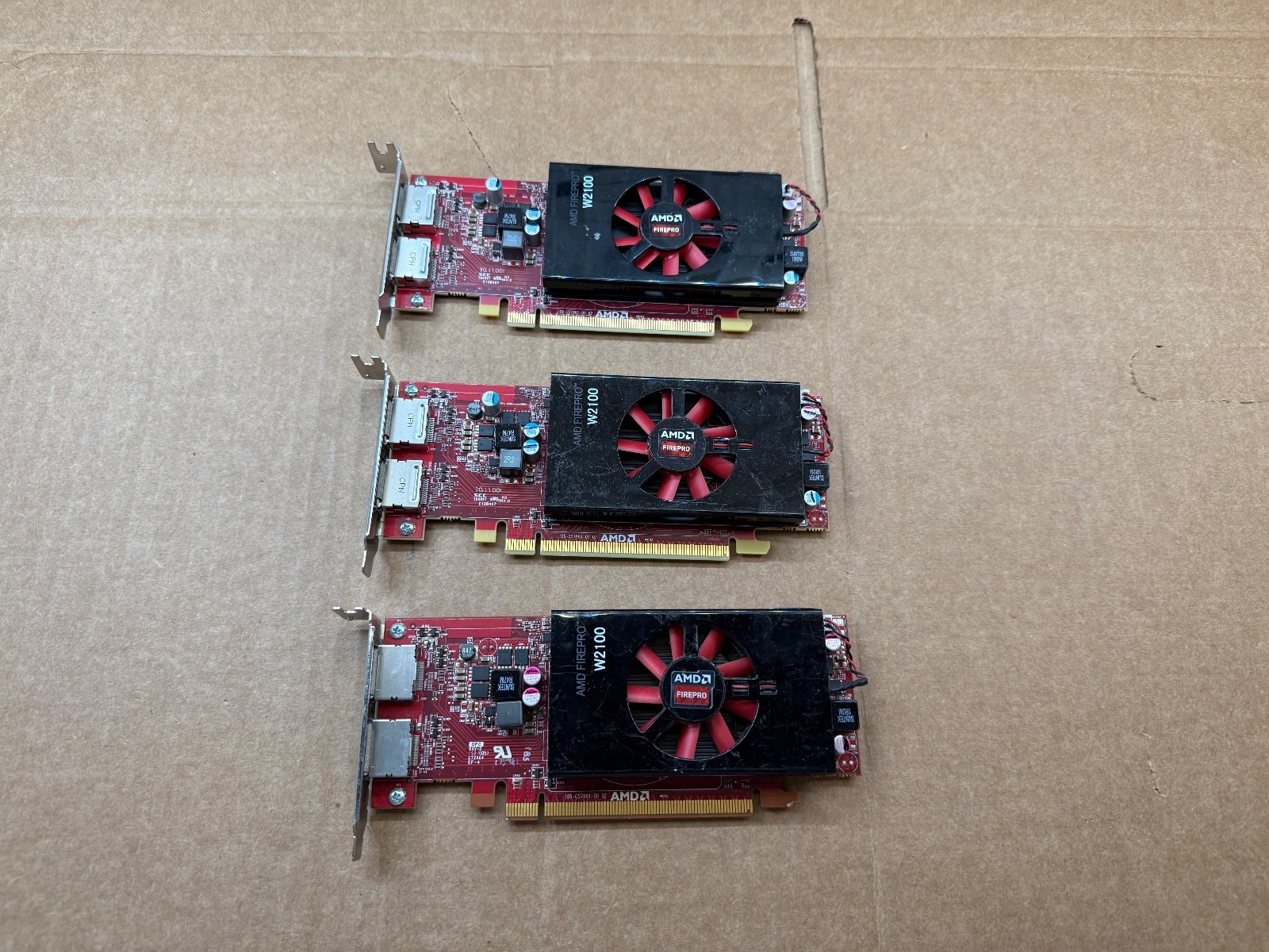 LOT OF 3 HP AMD FIREPRO W2100 0Y5FR3 2GB DDR3 2X DISPLAY PORT VIDEO CARD