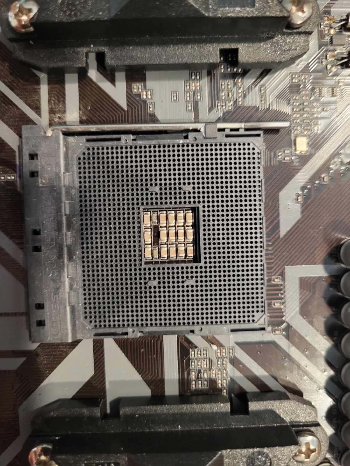 Gigabyte B450M-DS3H Motherboard AM4 NO CPU/MEMORY FOR PARTS