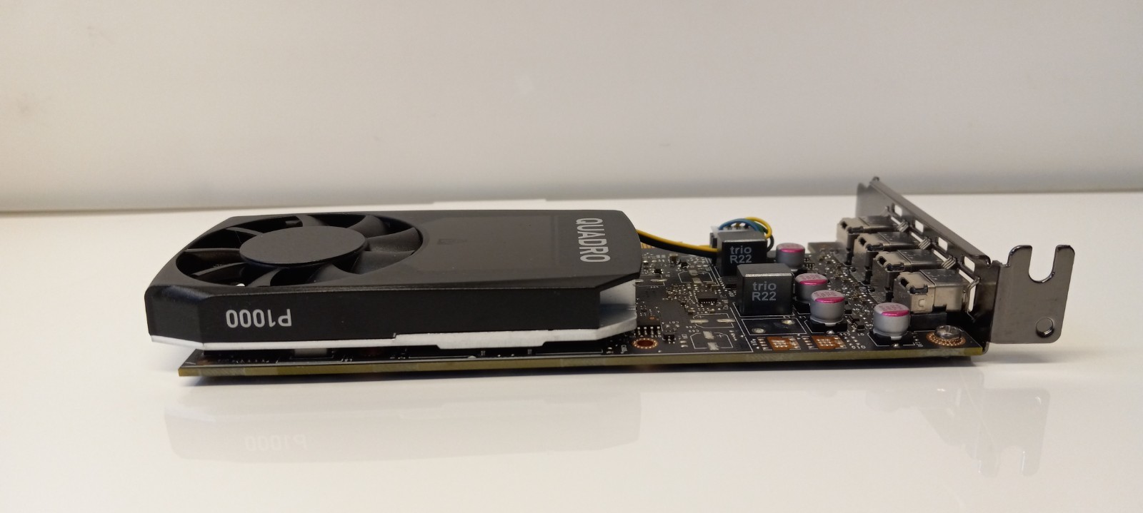 NVIDIA Quadro P1000 Professional Graphics Card 4GB DDR5 *QTY