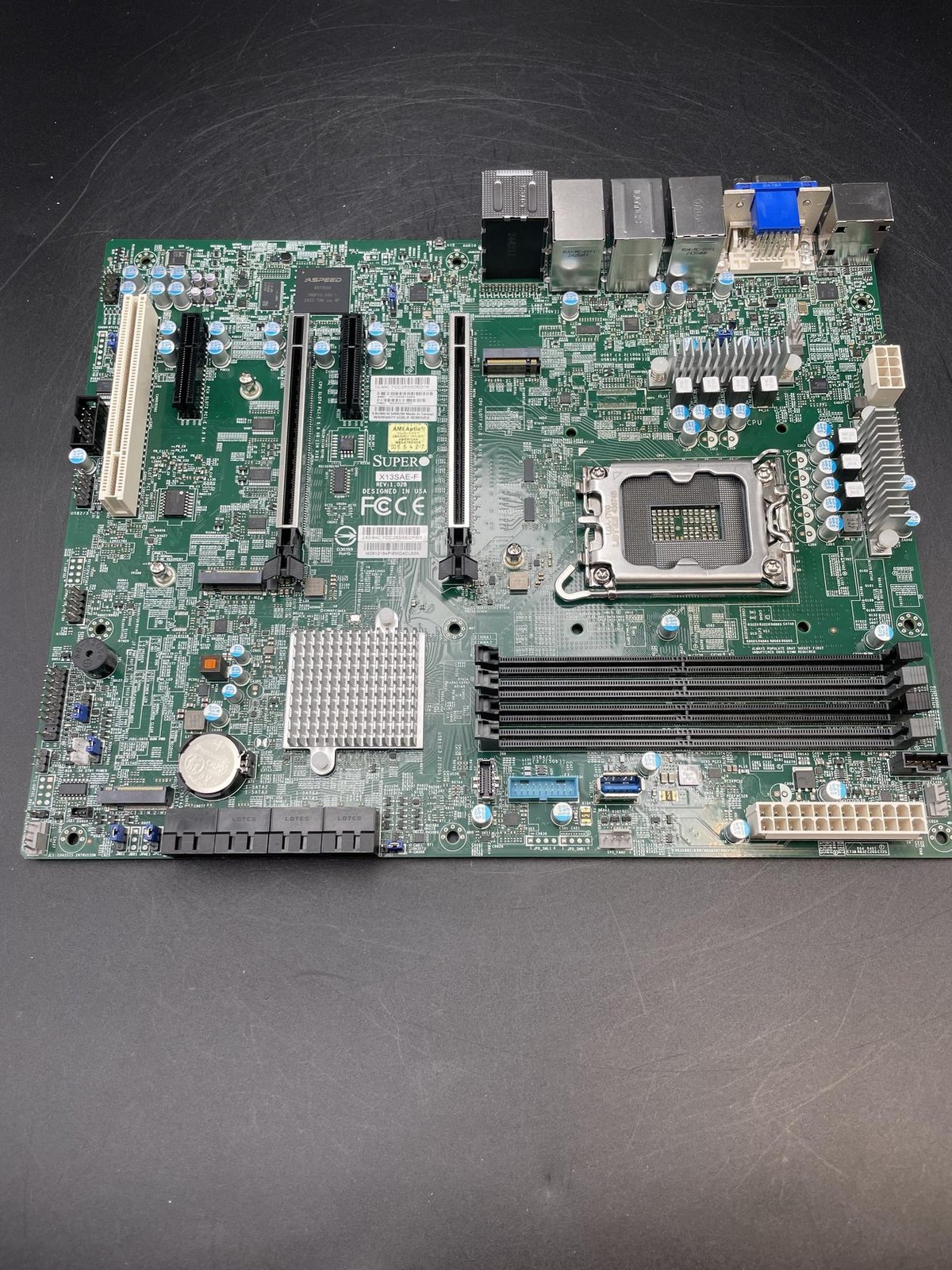 SUPERMICRO MBD-X13SAE-F-O Motherboard PC1723270
