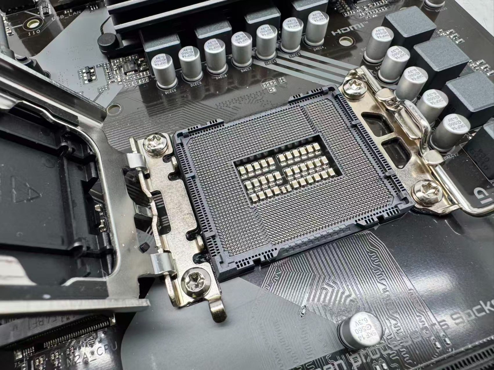 GIGABYTE B760M C V3 Motherboard DDR5 Intel Socket 1700 14th/ 13th/ 12th *READ*