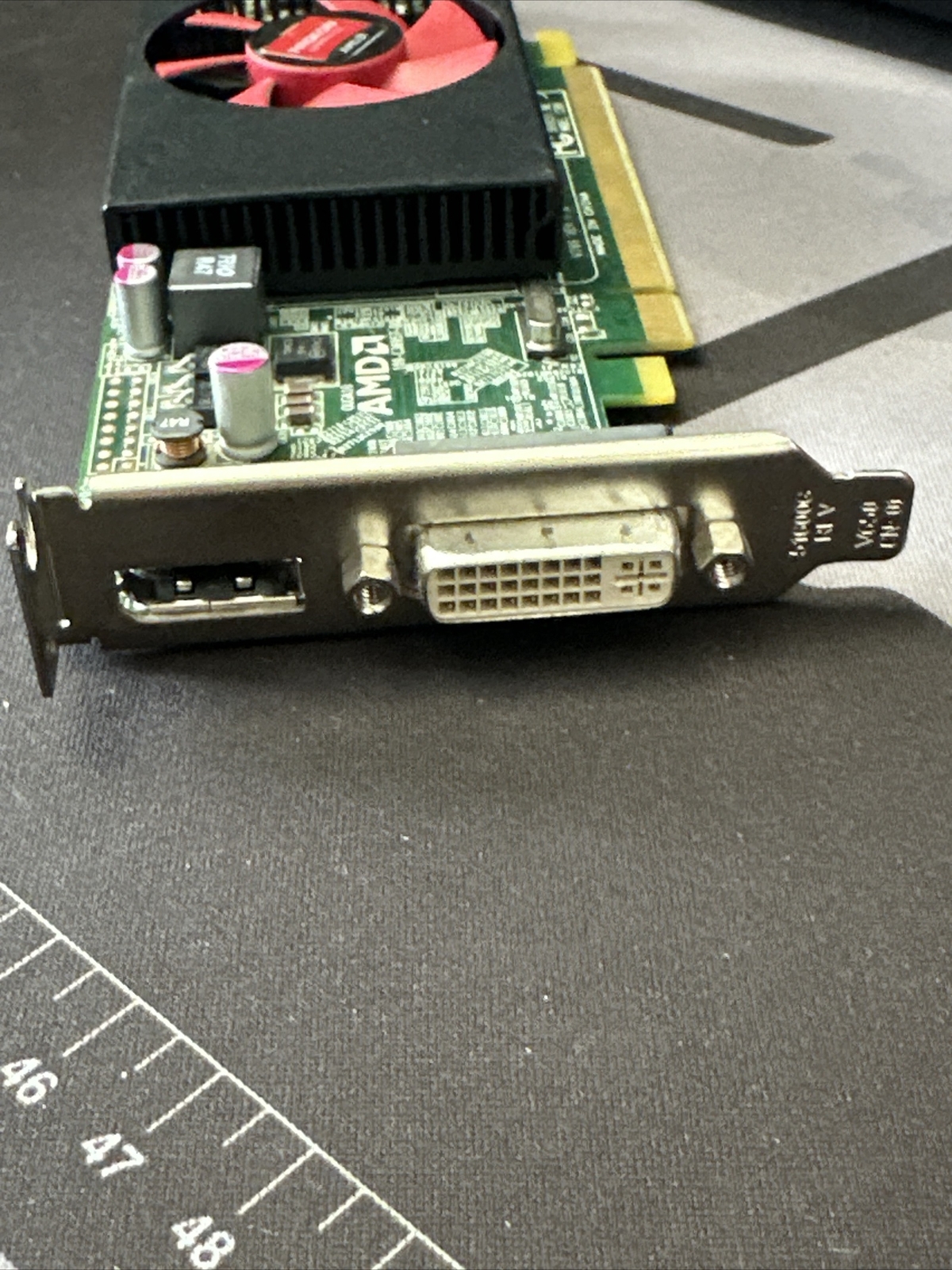 GRAPHIC CARD AMD Radeon HD C369 1GB DDR3 PCIe DVI 71219811HOG