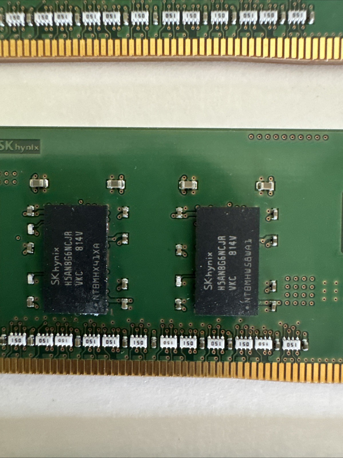 3x SK Hynix 4GB 1Rx16 PC4-2666V-UC0 Desktop Memory HMA851U6CJR6N-VK – 12GB KIT