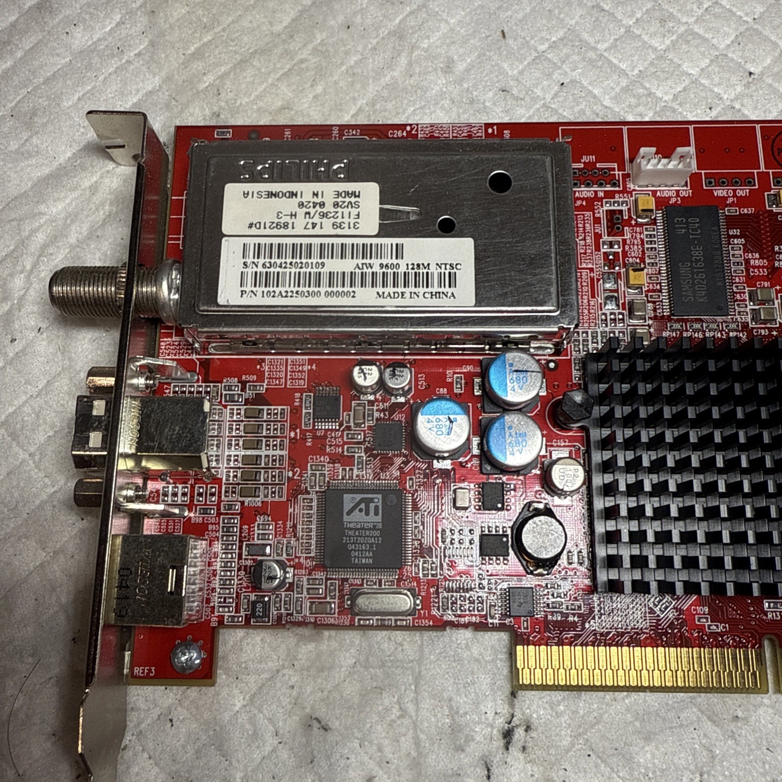 ATI AIW 9600 128M NTSC Video Card WITH display adapter