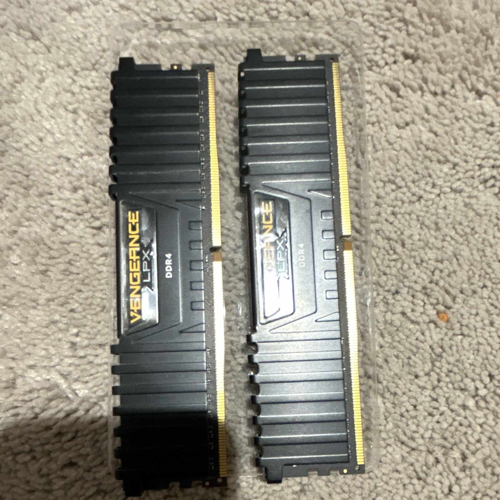 Corsair Vengeance LPX 16GB (2x8GB) DDR4 3200MHz 288-Pin DIMM RAM