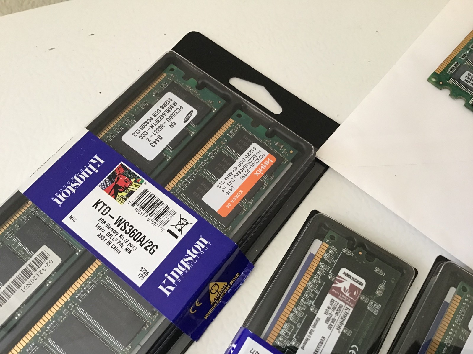 ATI Radeon 109-B62941-00 Video Card w/ Cables & 30 Plus Assorted DDR RAM Memory