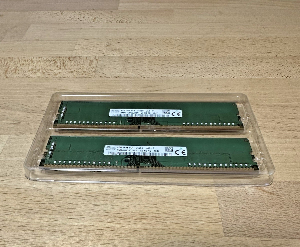 SK Hynix 16GB (2X8GB) 1RX8 PC4-2666V-UA2-11 HMA81GU6CJR8N-VK DDR4 RAM