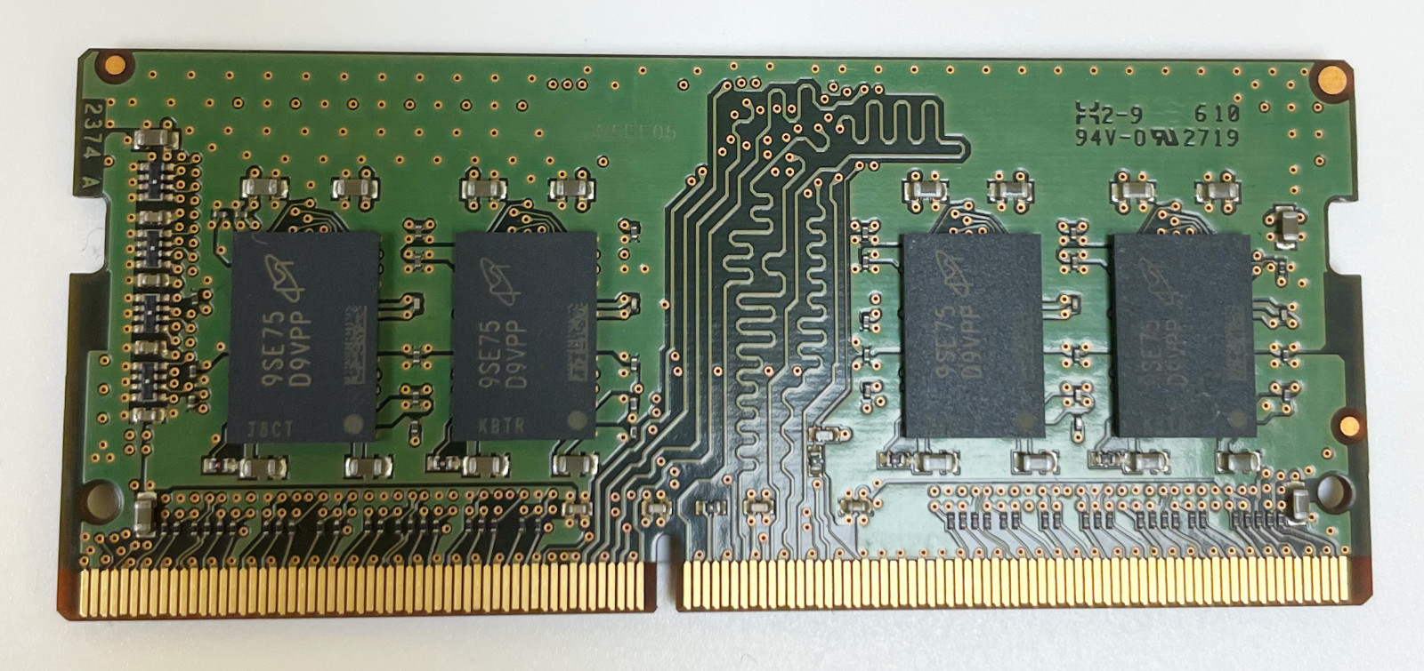 Micron 8GB 1Rx8 PC4 2666 MTA8ATF1G64HZ Laptop Memory *TESTED*