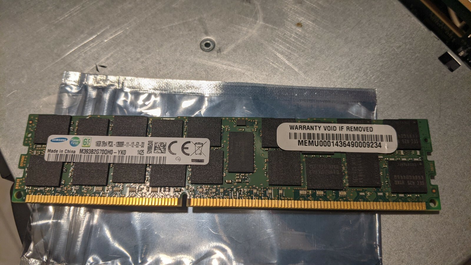 Samsung 16GB M393B2G70QH0-YK0 DDR3-1600 ECC RDIMM 2Rx4