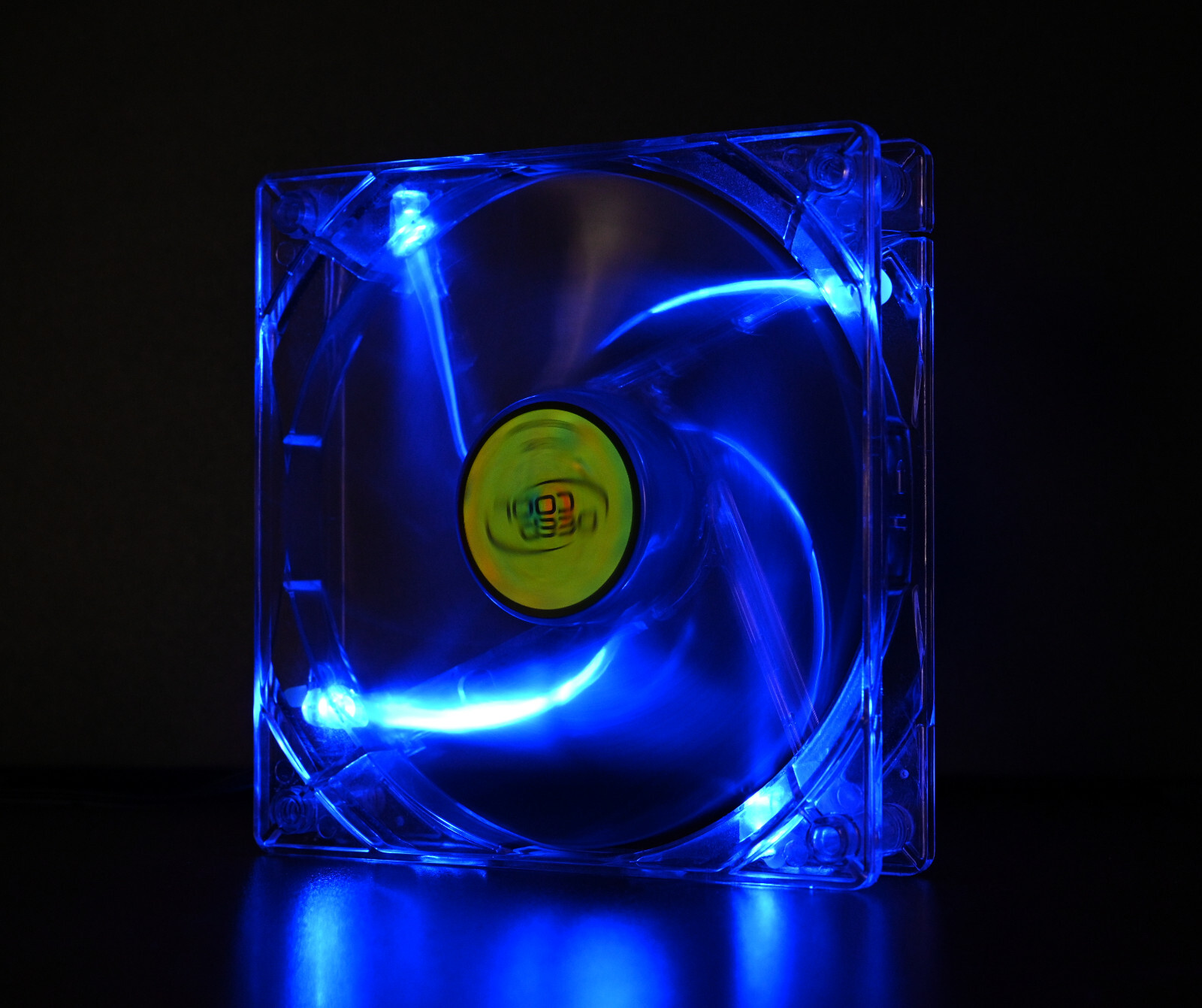 DeepCool 3-pin / Molex Blue Led Silent Hydro Bearing Cooling PC Case Fan 120×120