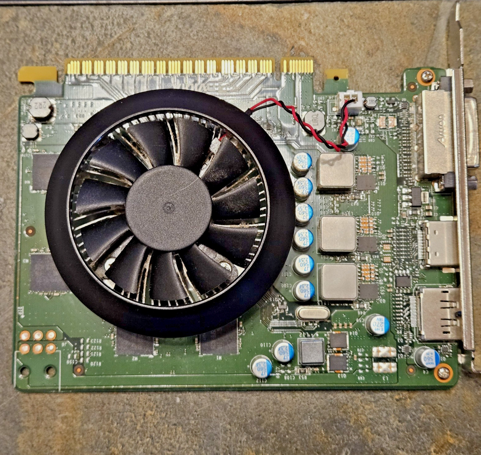 Dell OEM NVIDIA Quadro K620 1GB DDR3 Workstation GPU DVP9W MS‑1351 DP DVI Tested