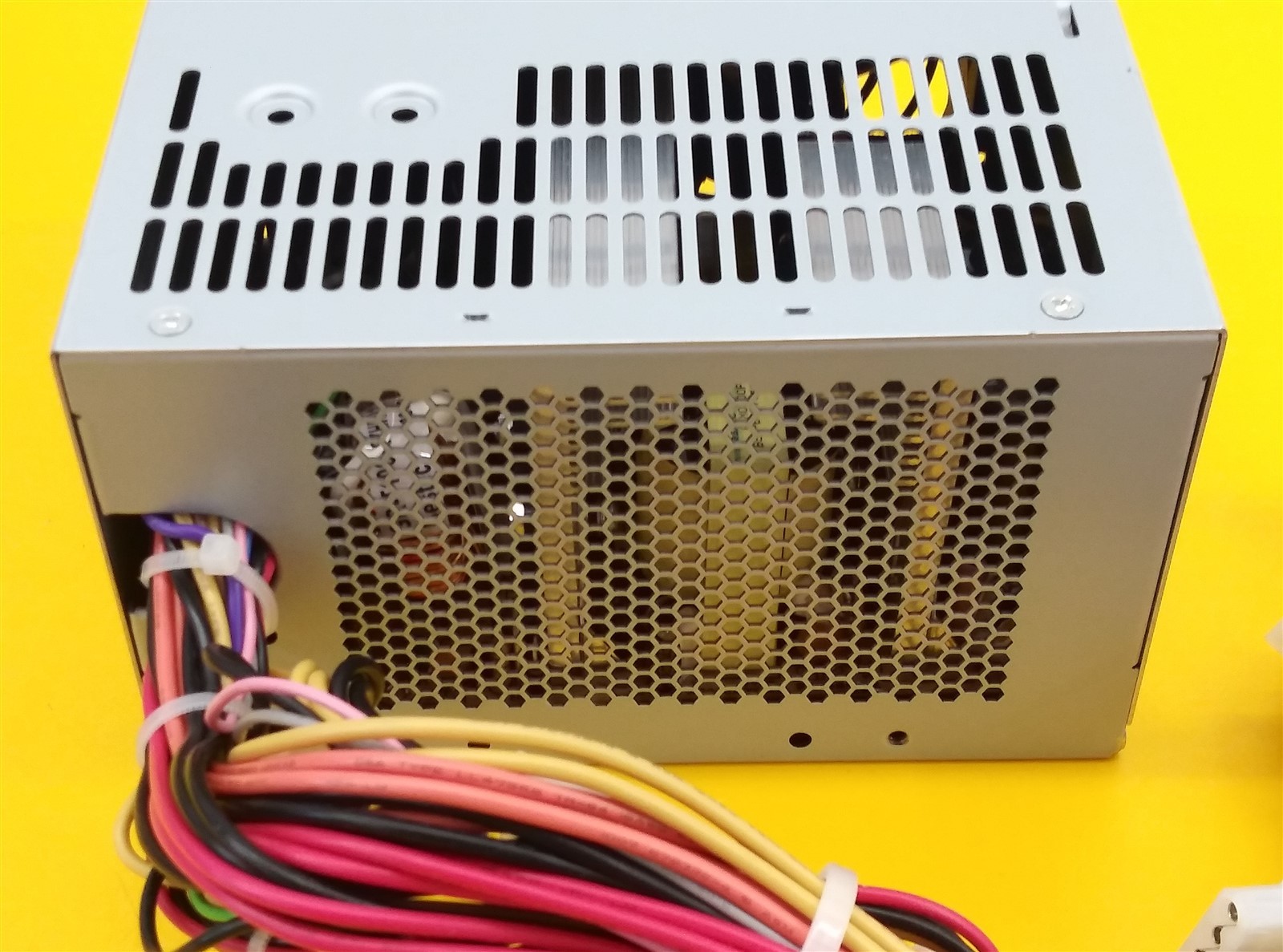 ⭐️⭐️⭐️⭐️⭐️ Desktop PC Power Supply Bestec ATX0300D5WC REV.B 300W