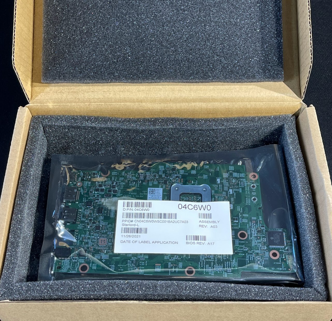 Dell Latitude 13 3379 Laptop Motherboard i5-6300U 2.4GHz 4C6W0