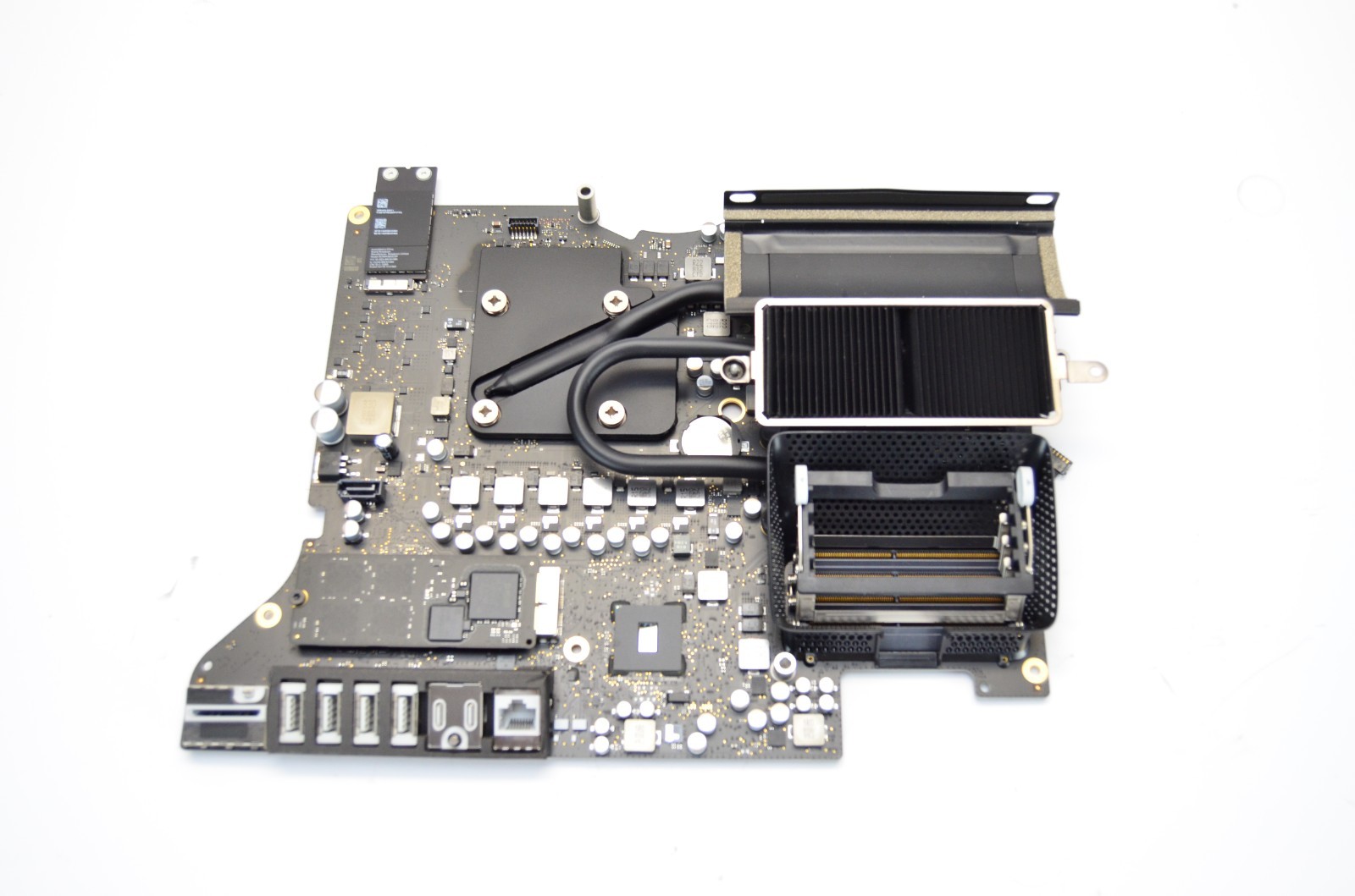 Apple iMac A1419 5K 2017 Logic Board i5 3.4GHz 8GB Radeon Pro 570 820-01134-A