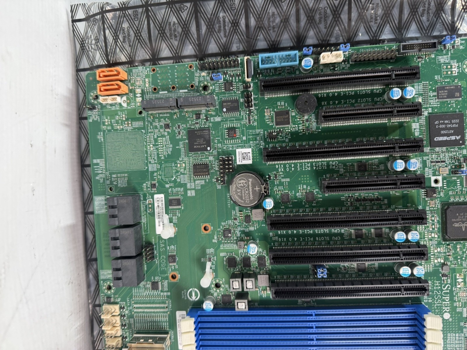 Supermicro H12SSL-i ATX SP3 DDR4 Server Motherboard w/ AMD EPYC 7K62 48-Core CPU