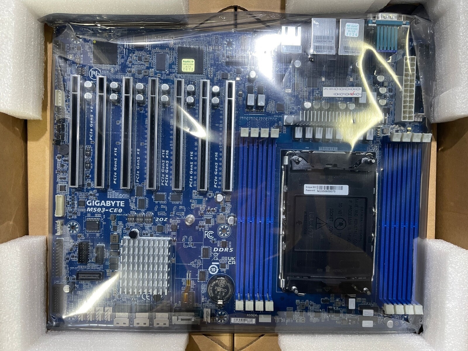 Gigabyte MS03-CE0 Server-Mb (ATX/LGAC4677) Intel Xeon Gold 6421N qs 32c/64T