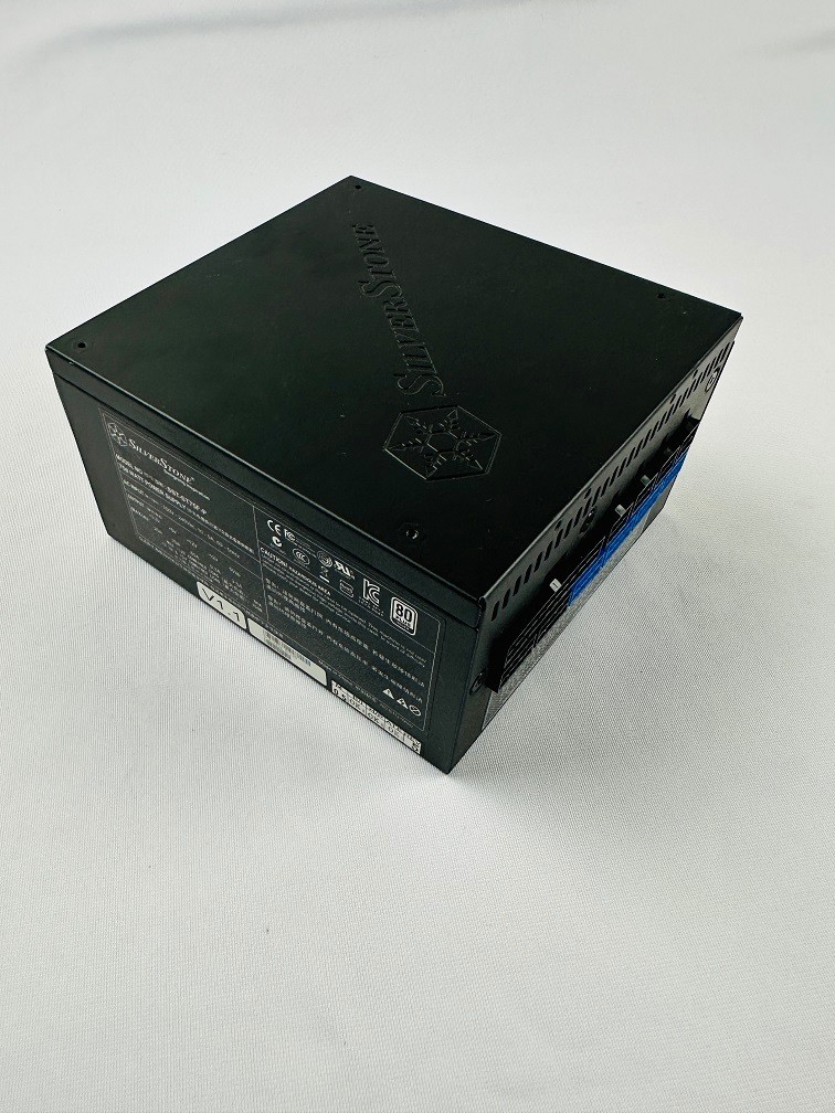 SilverStone SST-ST75F-P 750 Watt Power Supply
