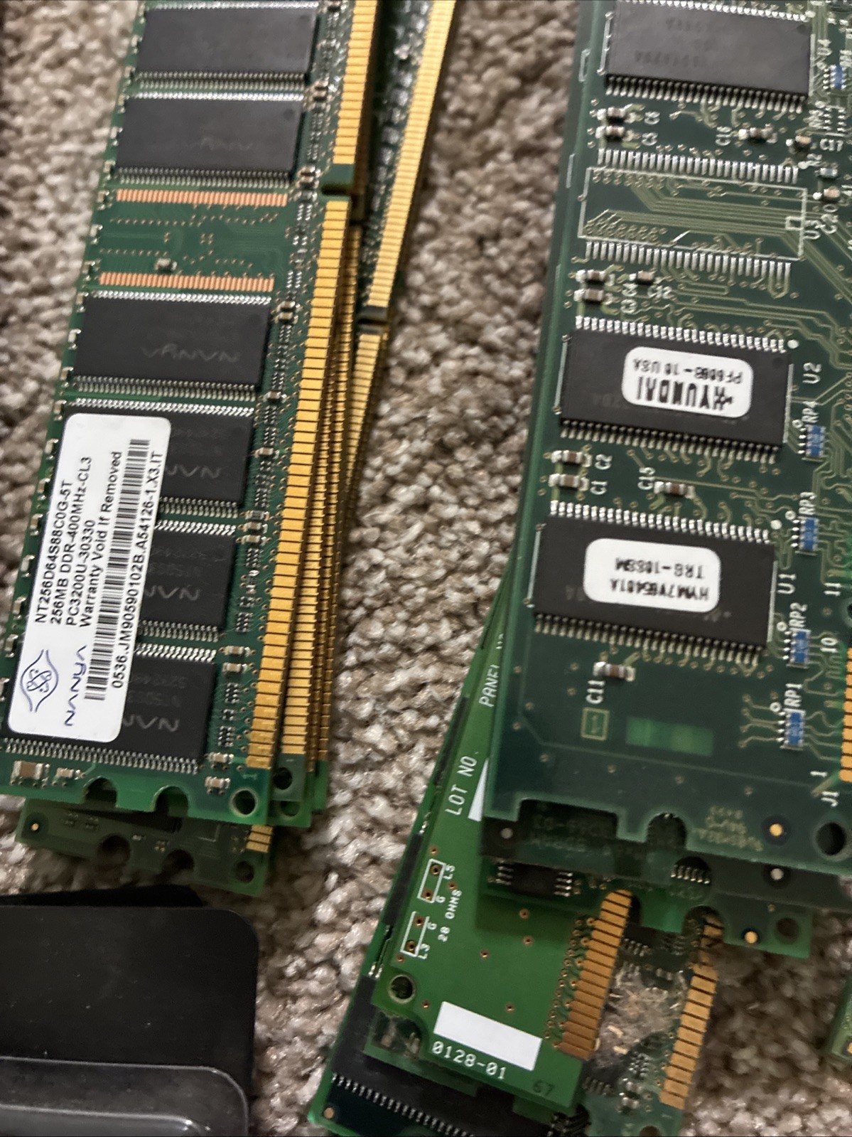Bulk Lot of 230 PC RAM Mixed Brands Samsung Etc DDR DDR2 Ddr3 Memory AS IS