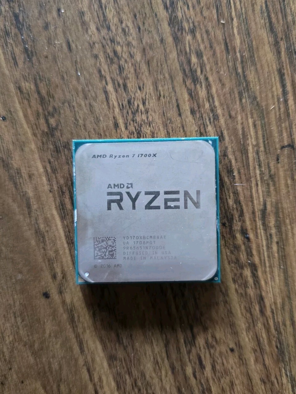 AMD Ryzen R7 1700X CPU YD170XBCM88AE 3.4GHz 8-Core 16T Socket AM4 Processor