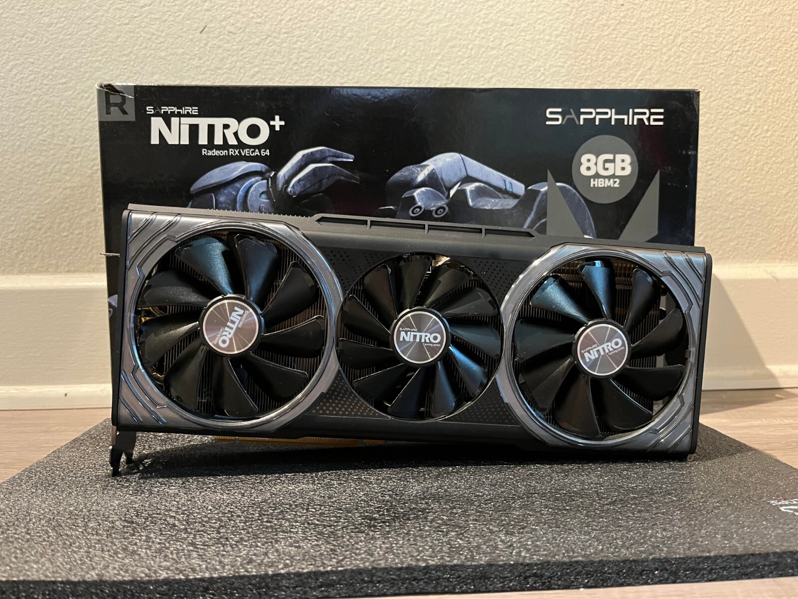 SAPPHIRE NITRO+ Radeon RX Vega 64 8GB