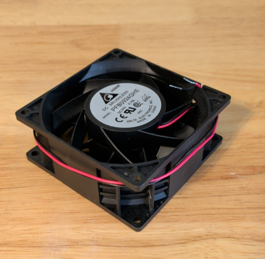 NEW Delta PFB0924GHE DC24V 0.76A 2-Pin 2-wire DC Cooling Fan