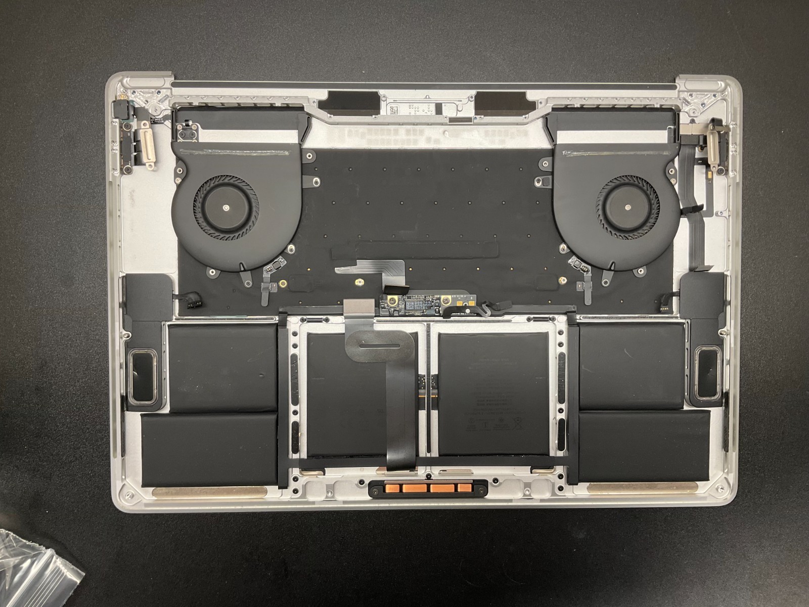 MacBook Pro 15″ A1707 Top Case + Touchpad +Keyboard +Battery+Fan +Speaker