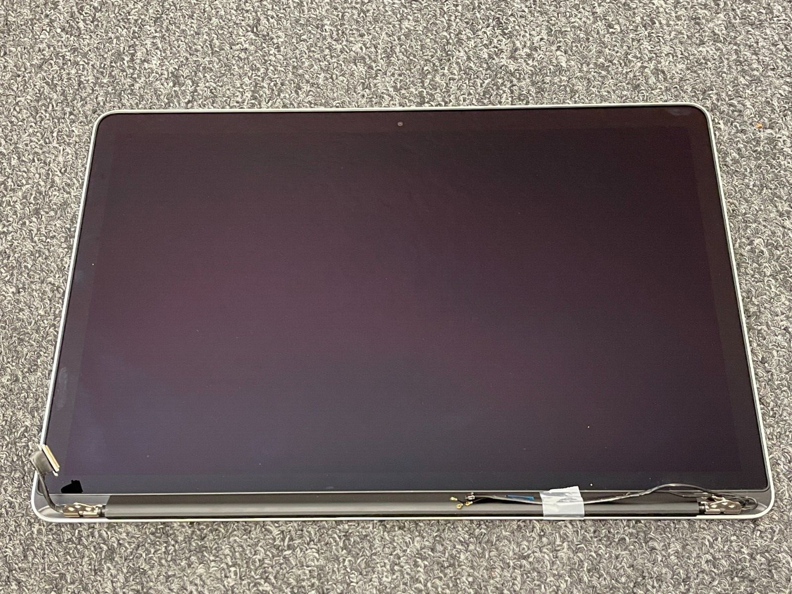 Genuine Apple MacBook Pro Retina 15 2015 A1398 LCD Display Assembly – Grade B