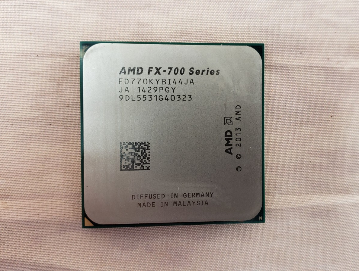*Read* AMD FX-770K CPU 3.9GHz Socket FM2+ Quad-Core FD770KYBI44JA Processor