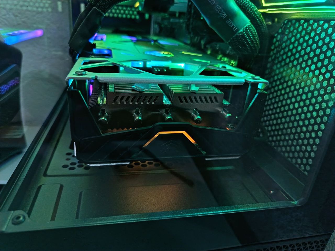 SAPPHIRE NITRO+ AMD Radeon RX 6900 XT SE 16GB GDDR6 Graphics Card