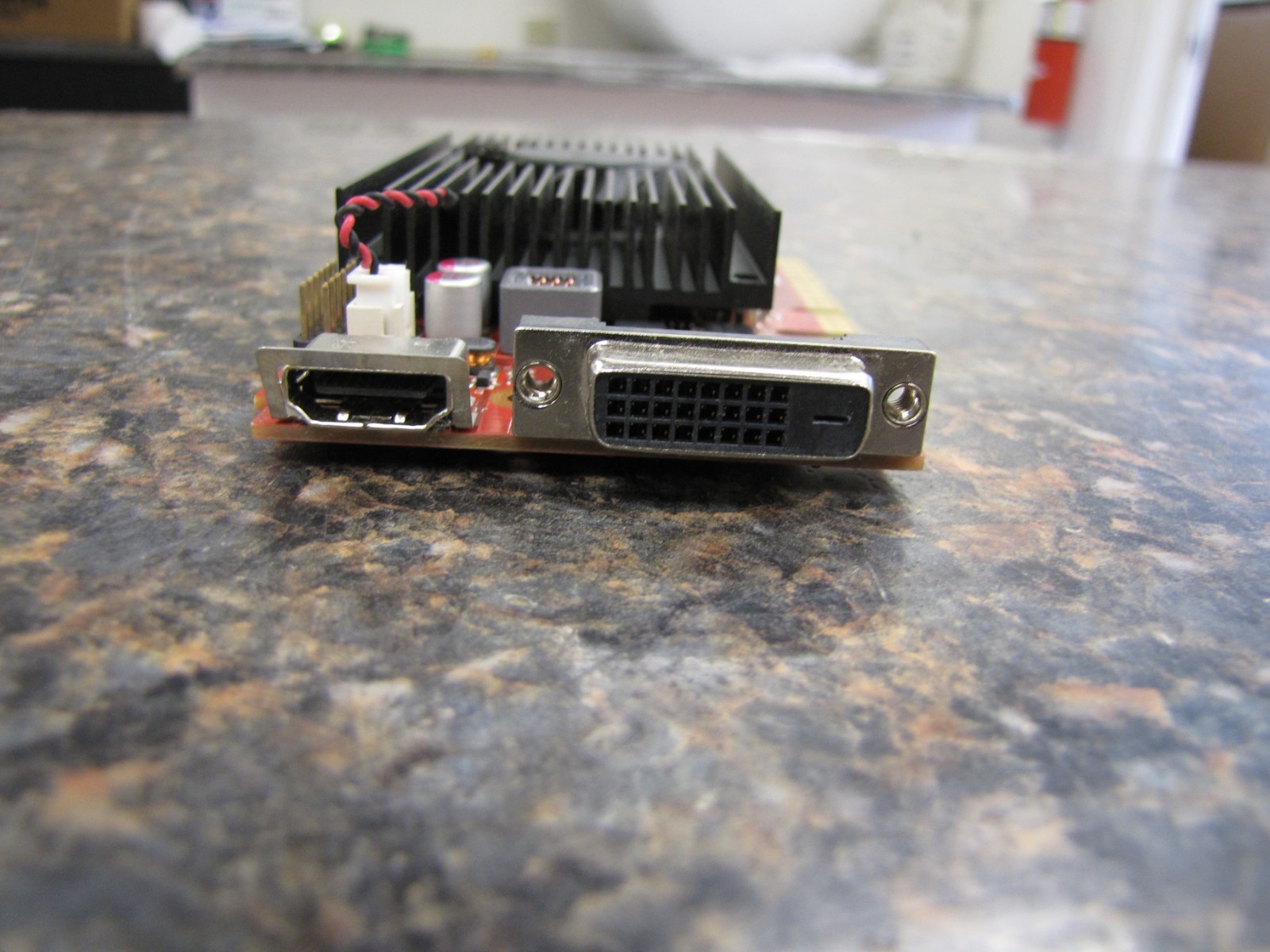 Dell NVIDIA GeForce GT730 2GB DDR3 PCIe Graphics Card GPU 0J27RG