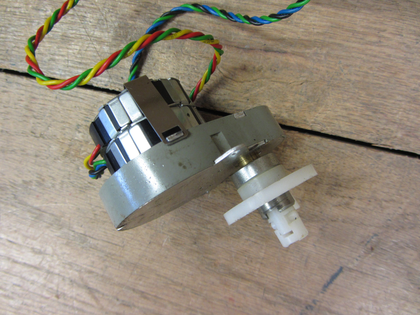 SAIA UBD2408D25DUNNZ49 I-250 12V 2W Stepper Motor Used CSQ