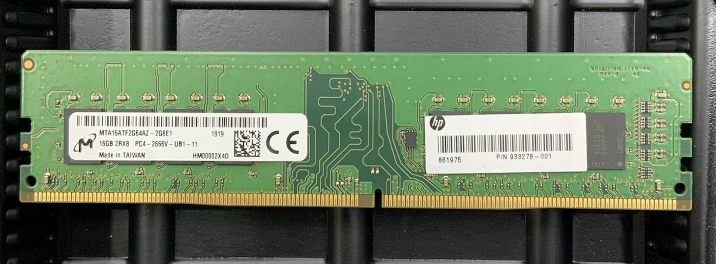Micron 16GB 2Rx8 DDR4 2666 UDIMM Memory Module | MTA16ATF2G64AZ-2G6E1