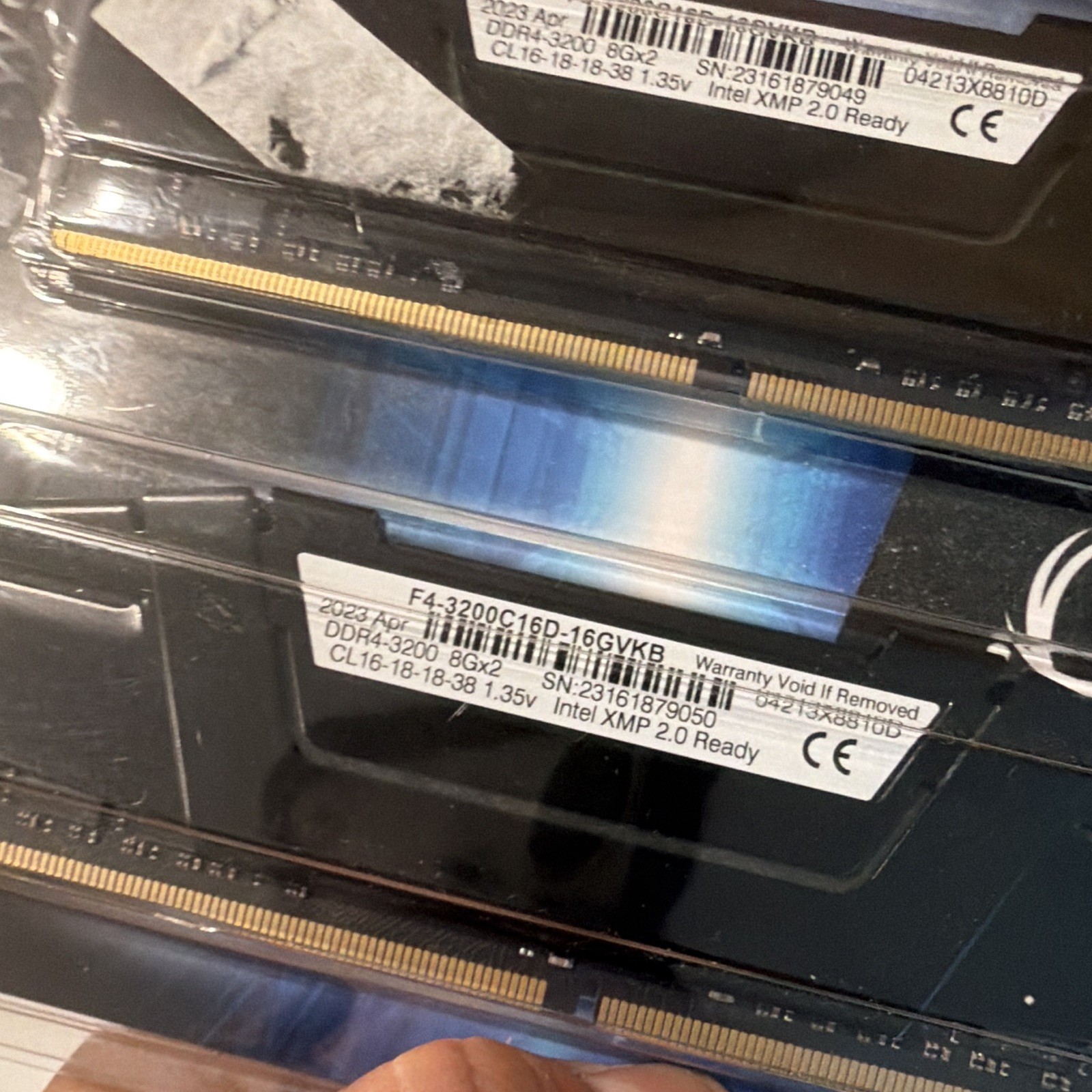 G.SKILL Ripjaws V 16GB (2x8GB) DDR4-3200 PC4-25600 288-Pin DIMM XMP