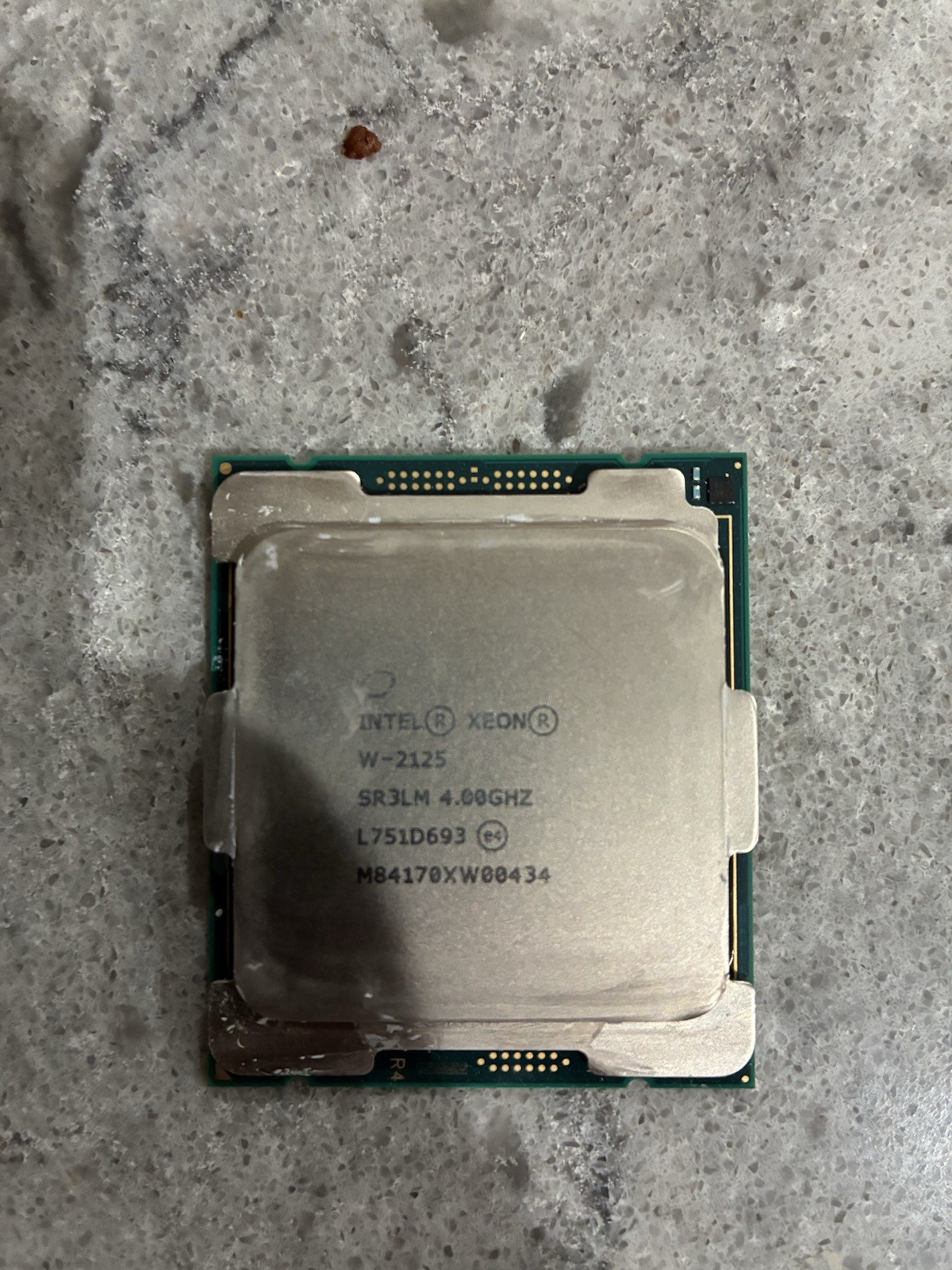 Intel Xeon W-2125 Quad-Core 4.00GHz 8.25MB LGA2066 Processor SR3LM