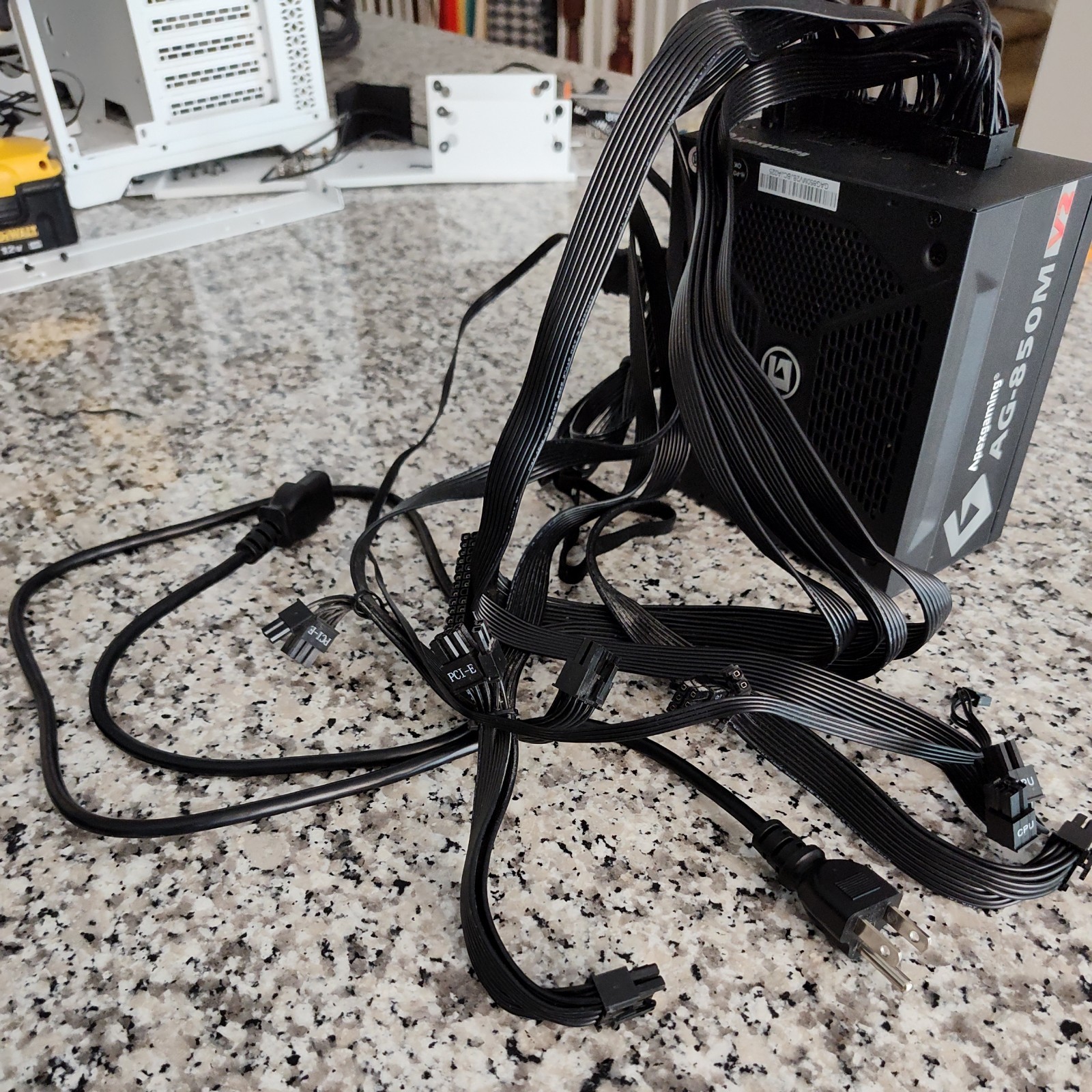 AG-850M V2 850Watt 80PLUS Gold Fully Modular Power Supply w/cables