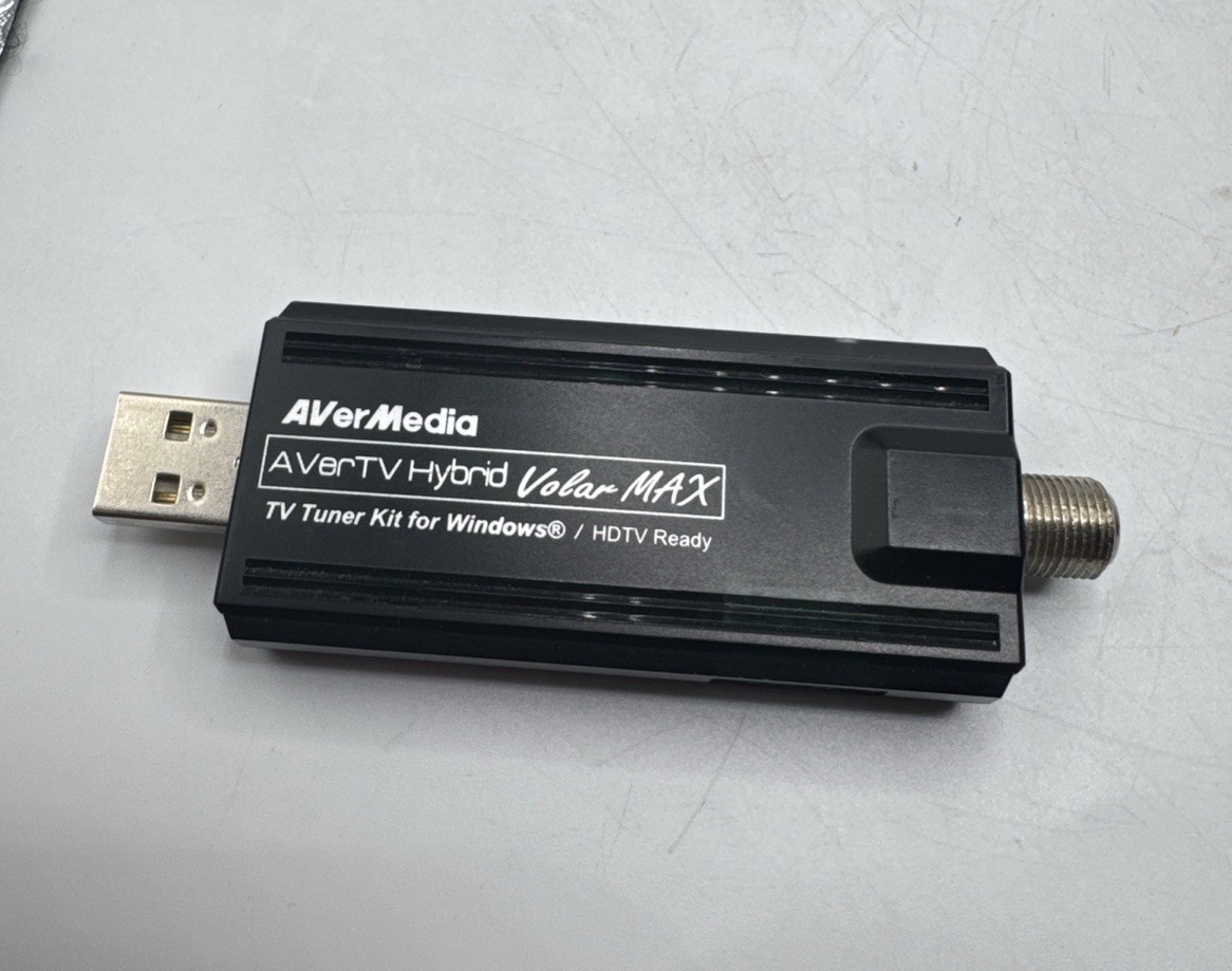 AVerMedia AVerTV Hybrid Volar Max MTVHVMXSK ~ TV Tuner Kit for Windows
