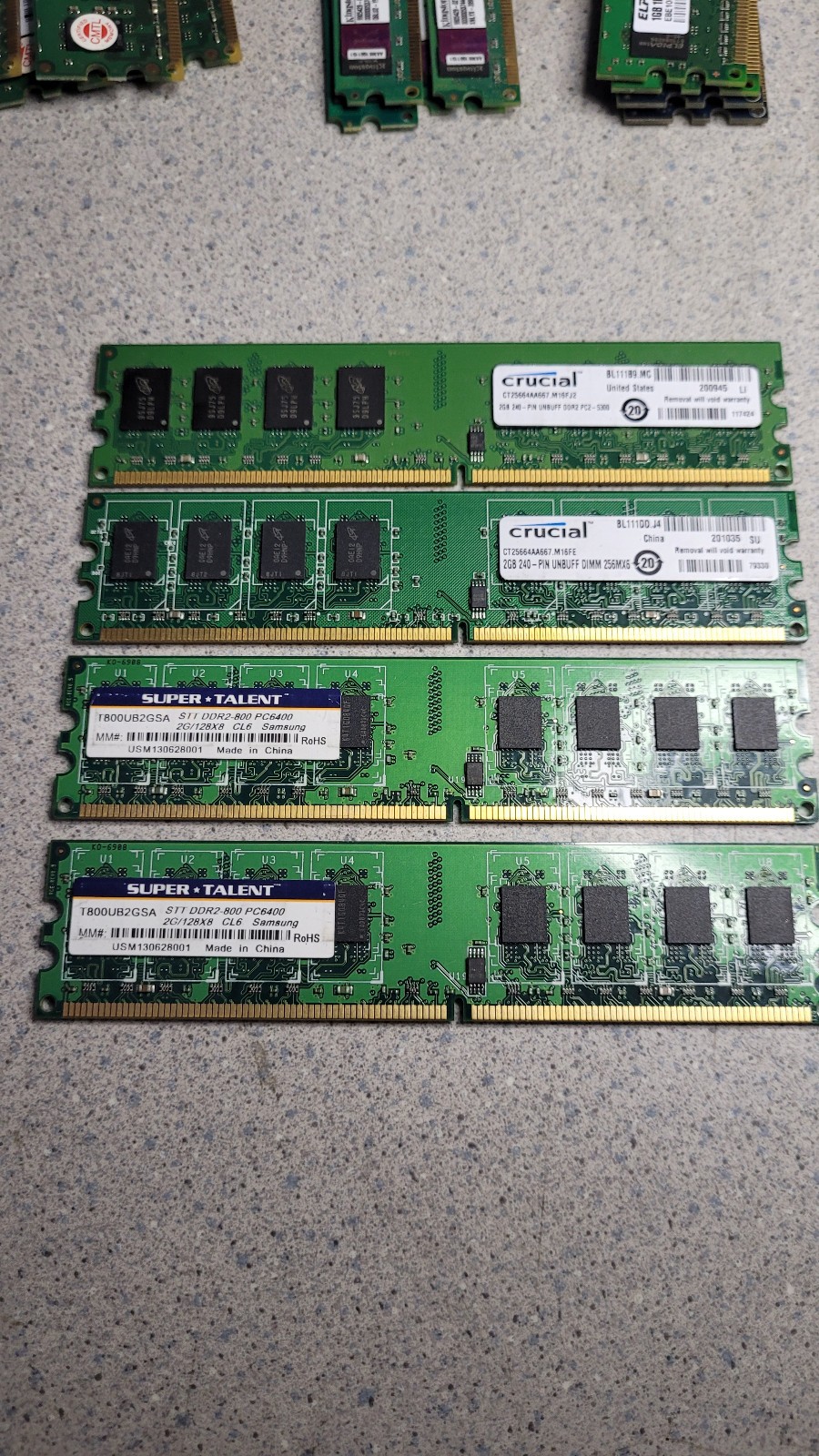 Super Talent PC6400 2 GB DIMM 800 MHz DDR2 Memory (T800UX2GC4)
