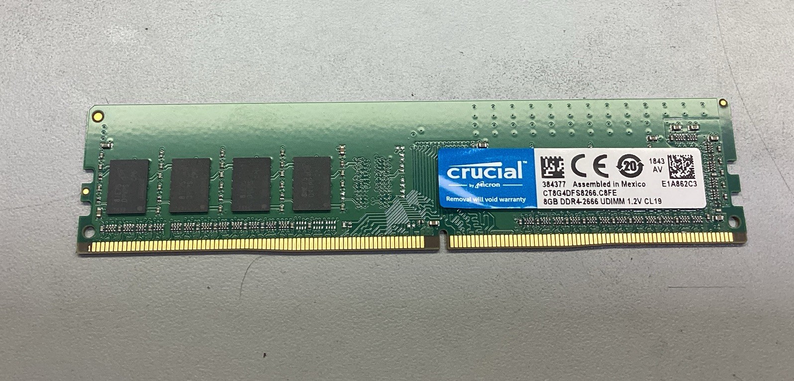 Crucial CT8G4DFS8266.M8FE 8GB DDR4 PC4-21300 RAM