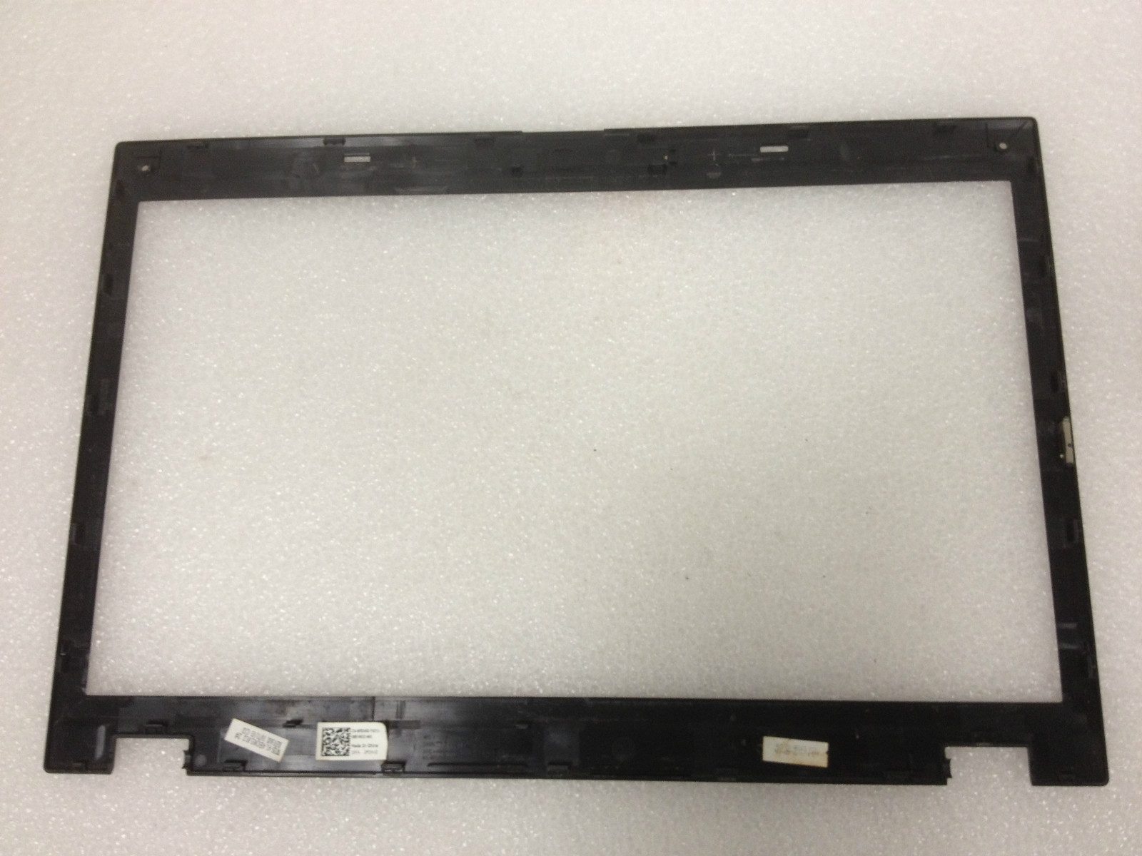 Dell Latitude E5510 15.6″ LCD Front Bezel trim WITHOUT Cam Window – FDNVD
