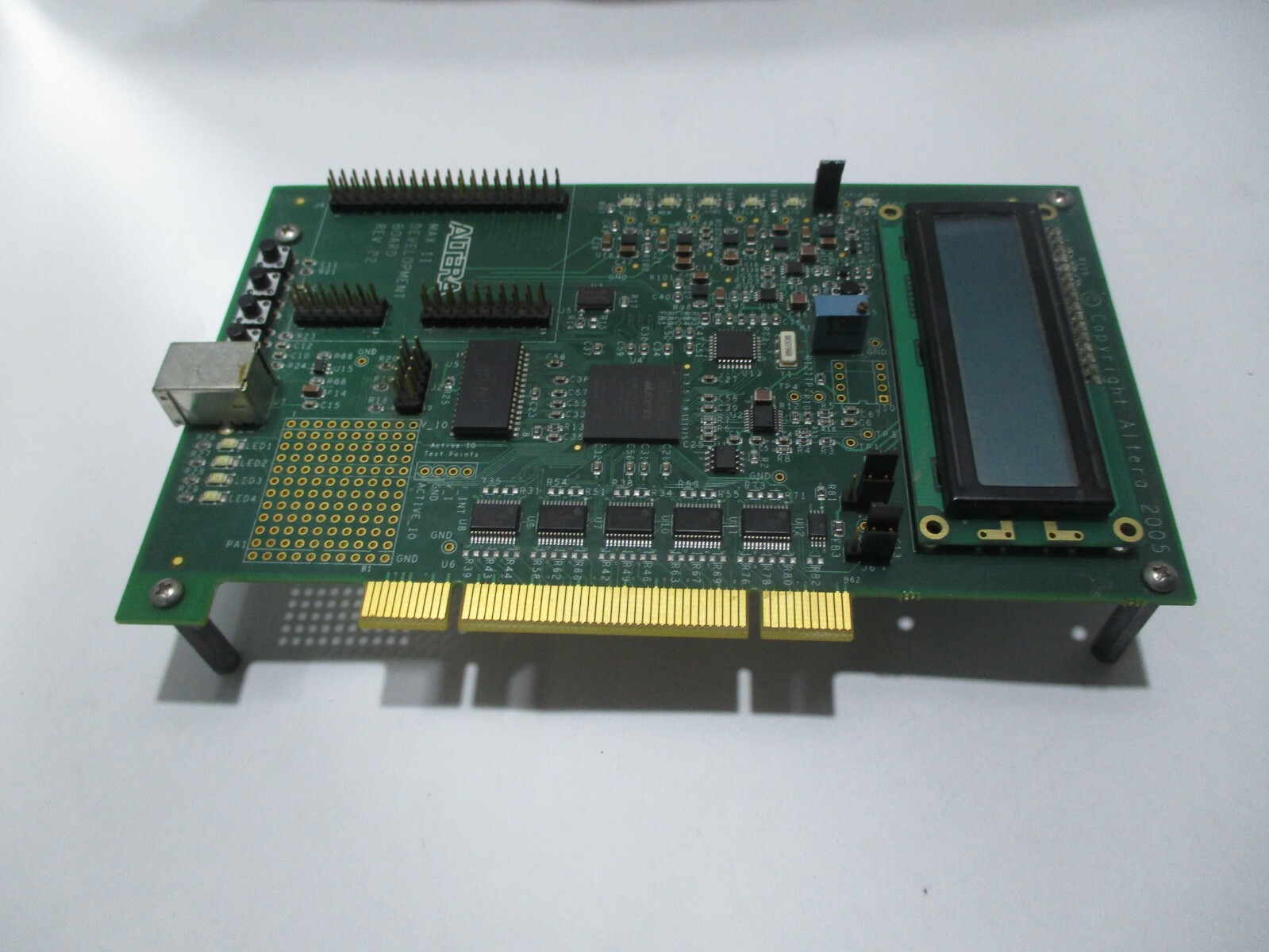Altera CPLD MAXII Development Board REV: 02 6XX-40014R-0A REV:0A