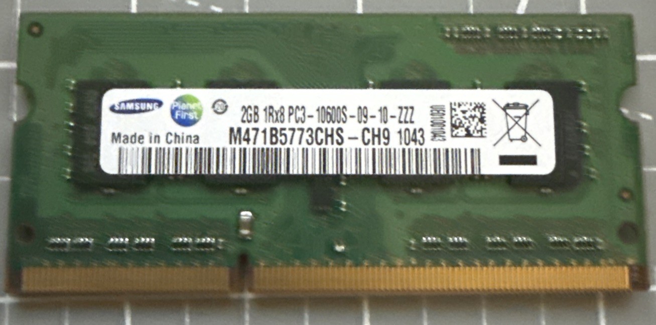 Crucial PC3-8500 2 GB SO-DIMM 1066 MHz DDR3 SDRAM Memory