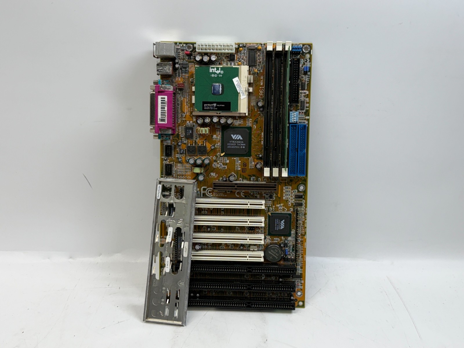 DFI CA61 Socket 370 Pentium III 64MB RAM ATX