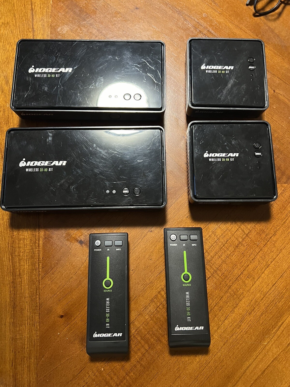 2 Set Of IOGEAR WIreless 3D HD Kit Transmitter GW3DHDKIT-T Remote