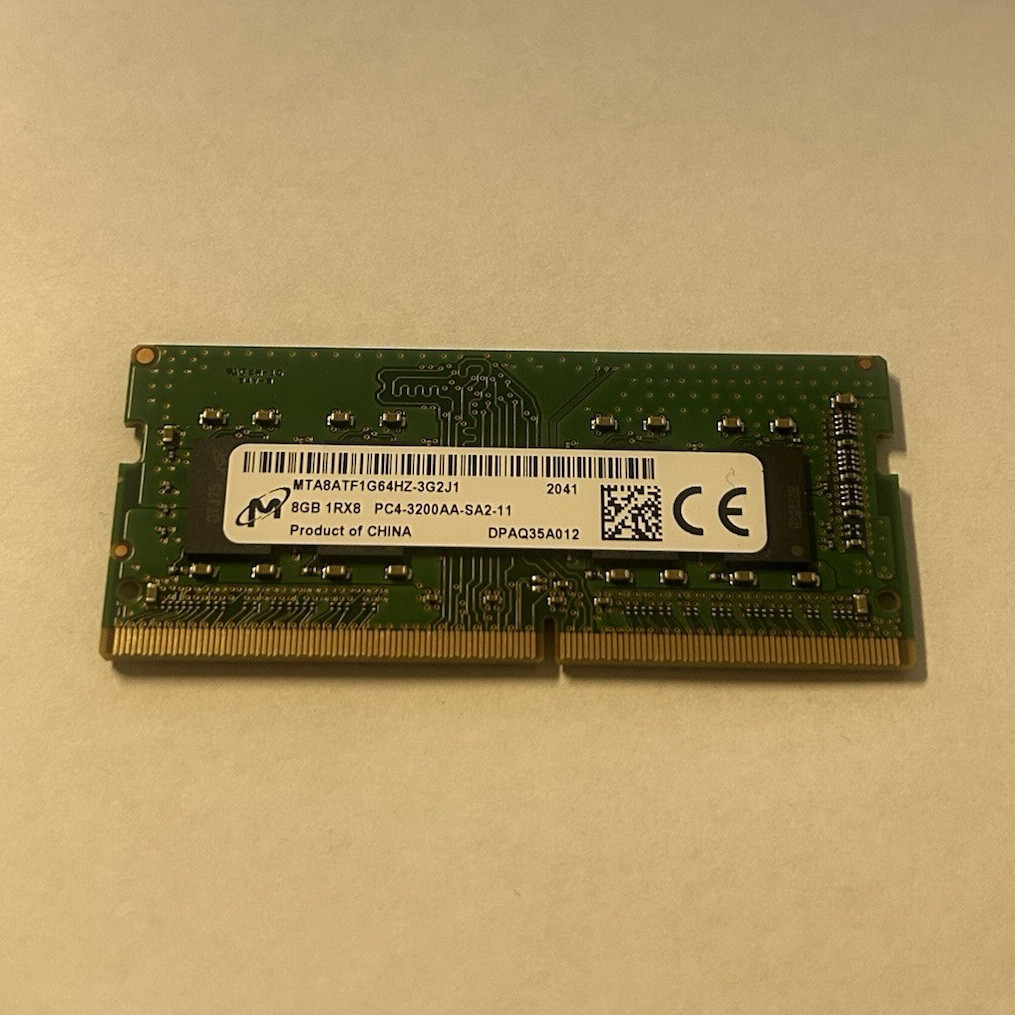 Micron 8GB (1x8GB) DDR4 SO-DIMM 260-Pin PC4-3200AA Non-ECC MTA8ATF1G64HZ-3G2J1