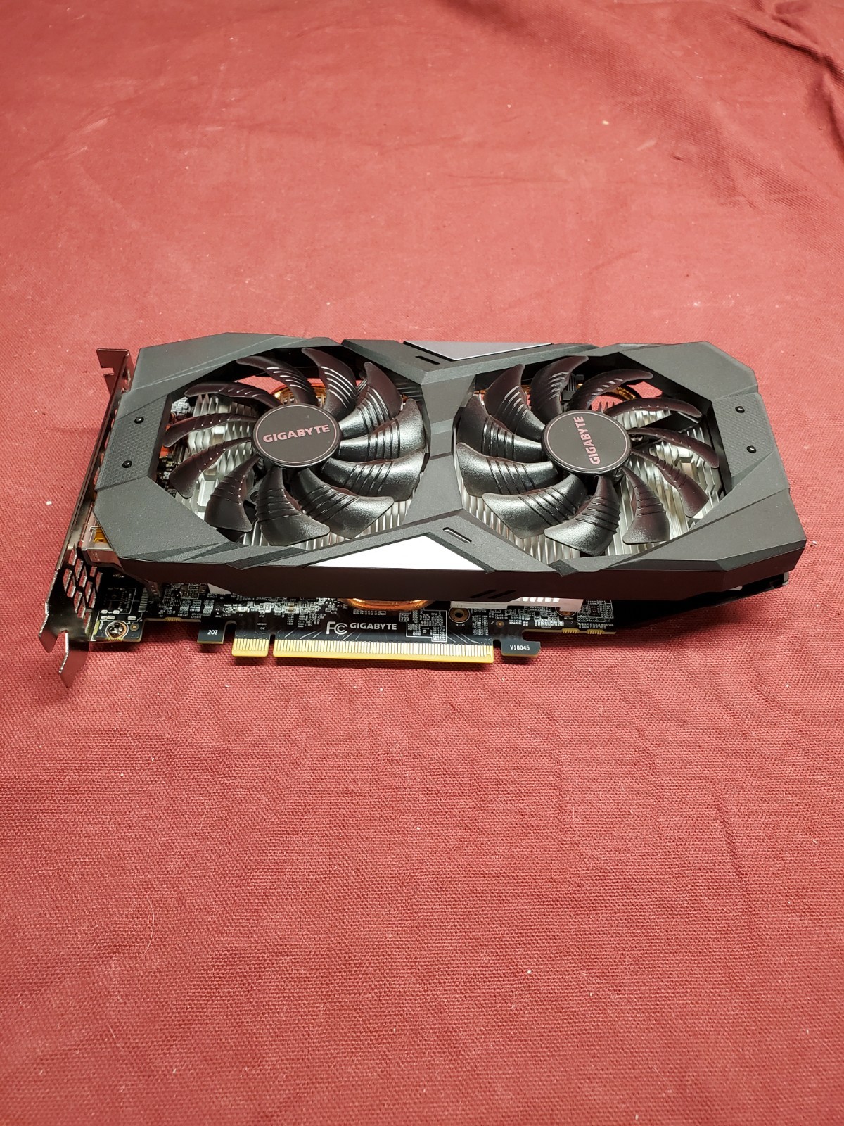 Gigabyte GeForce RTX 2060 Windforce OC 6GB GDDR6 GV-N2060 #3020