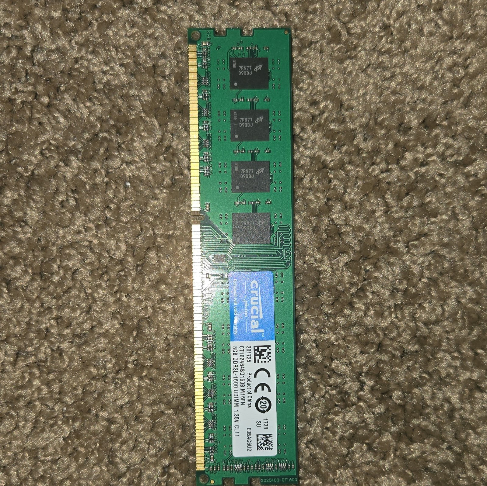 Crucial 8GB DDR3-1600 PC3-12800 240-Pin DIMM Unbuffered Non-ECC