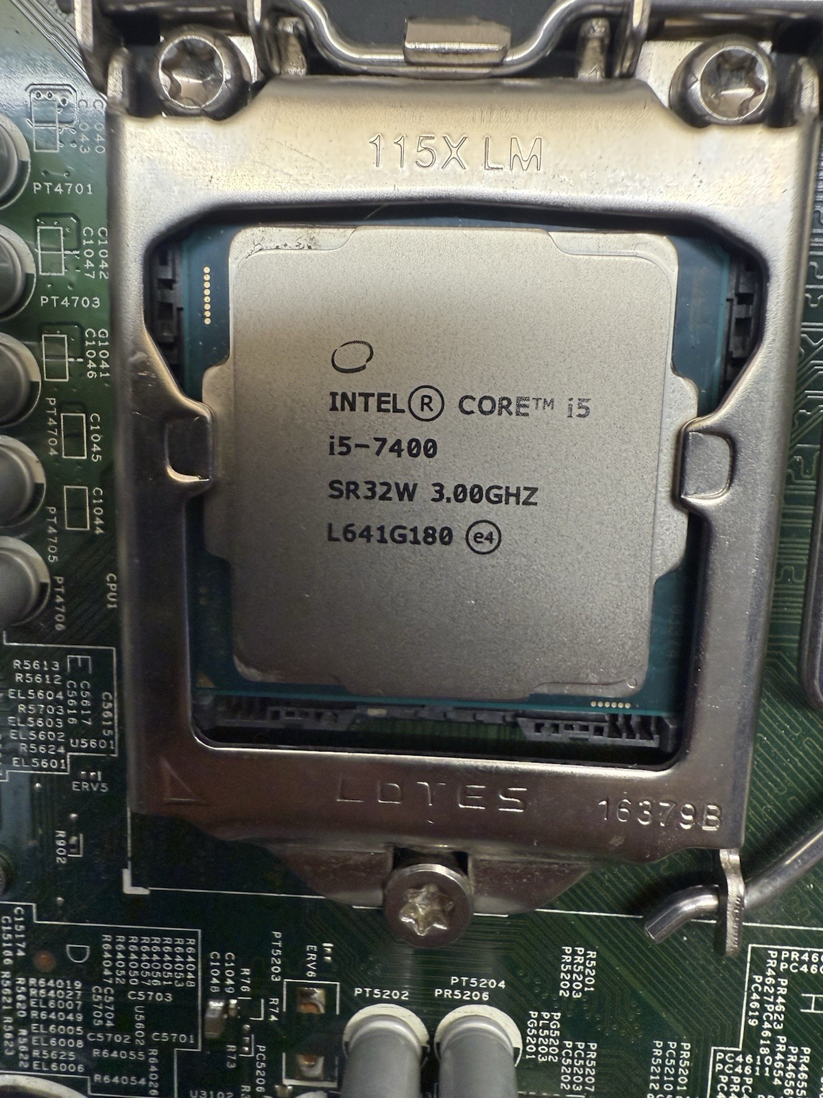 Intel Core i5-7400 3.00GHz 4-Core 6MB LGA1151 Desktop CPU Processor (SR32W)