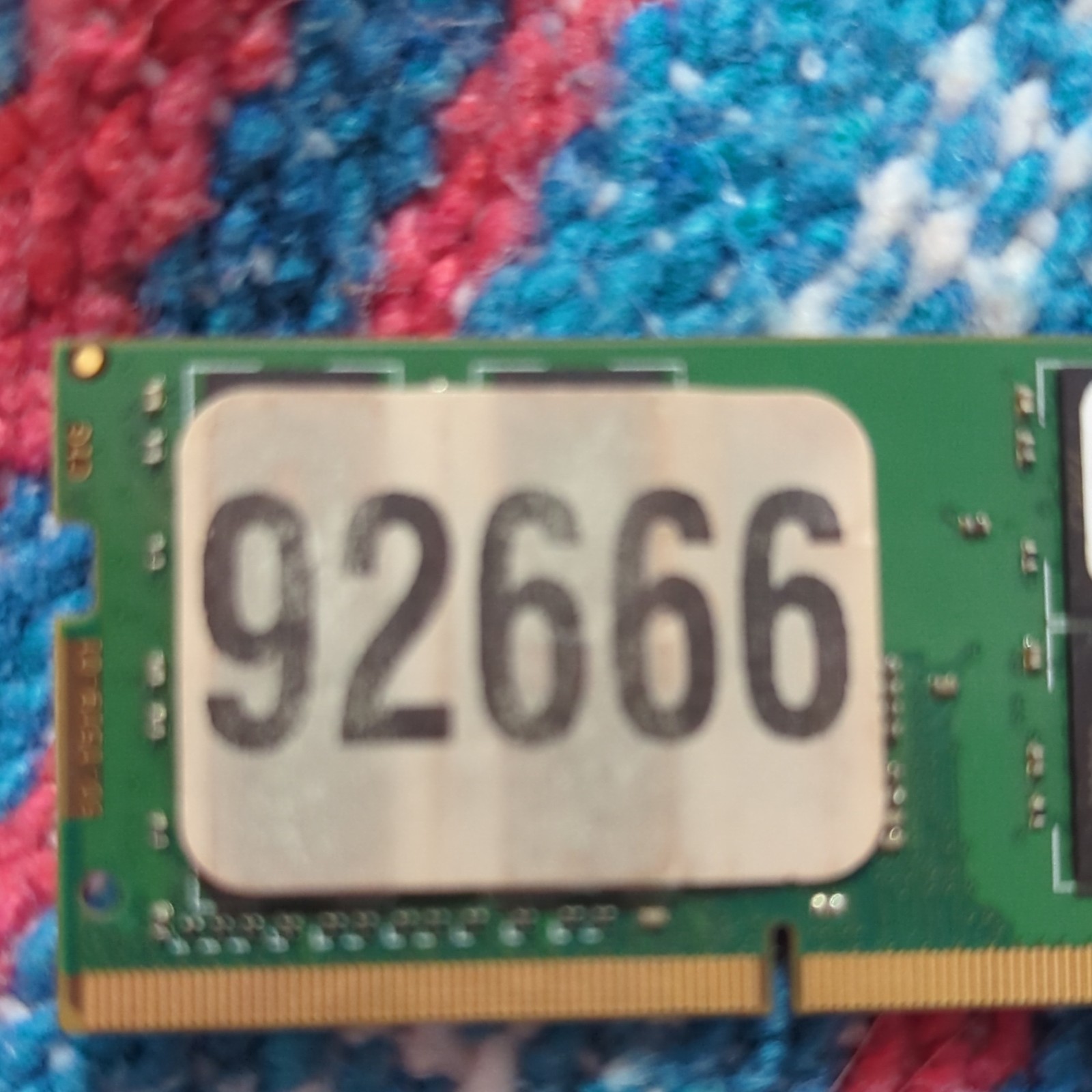 Avant DDR4 SDRAM SO-DIMM 16GB PC4-2666 260-Pin RAM AVJ642GU42J9266NF-SPXE