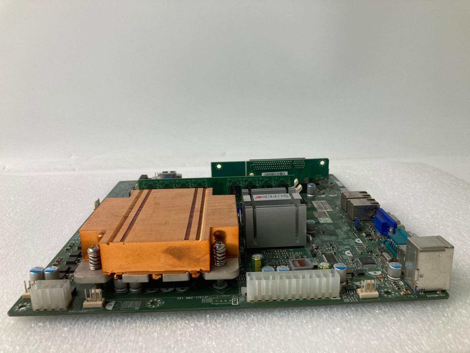Supermicro X7SLM+ w/ Intel Pentium 4 651 2GB DDR2 RSC-RR1U-E8